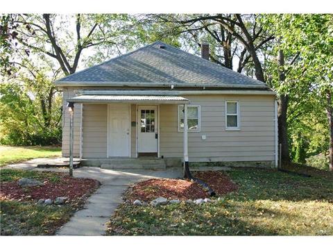 160 Homes for Sale in Collinsville, IL | Collinsville Real Estate - Movoto