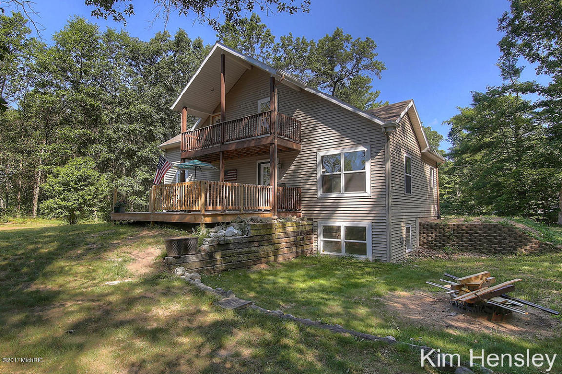 56 Homes for Sale in Howard City, MI Howard City Real Estate Movoto