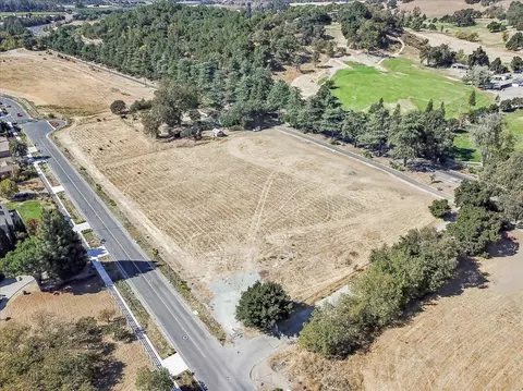 2740 Hecker Pass Rd, Gilroy, CA 95020 photo 11