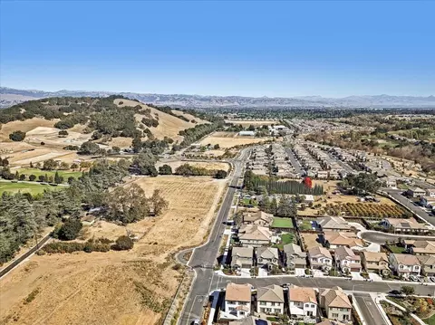 2740 Hecker Pass Rd, Gilroy, CA 95020 photo 8