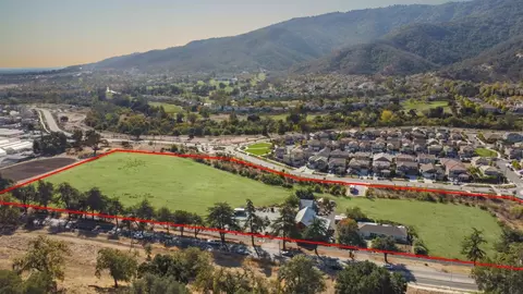 2480 Hecker Pass Rd, Gilroy, CA 95020