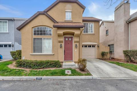 hollister home for sale