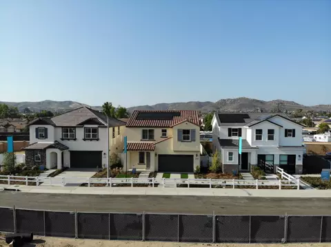 10209 River Bluff Dr, Santee, CA 92071 photo 2