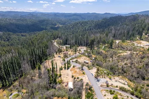 1300 Pinecrest Dr, Boulder Creek, CA 95006 photo 2