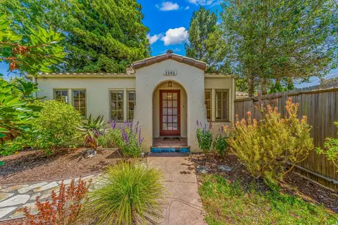 1141 King St, Santa Cruz, CA 95060