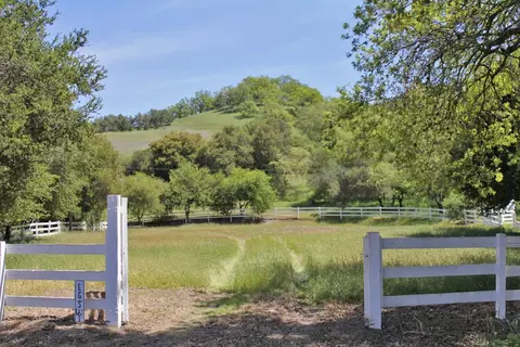 170 Twin Oaks Dr, Los Gatos, CA 95032