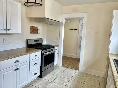 119 E San Luis St, Salinas, CA 93901 photo 7