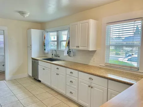 119 E San Luis St, Salinas, CA 93901 photo 5