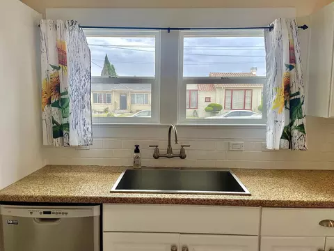 119 E San Luis St, Salinas, CA 93901 photo 6