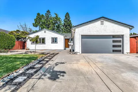939 Planetree Pl, Sunnyvale, CA 94086