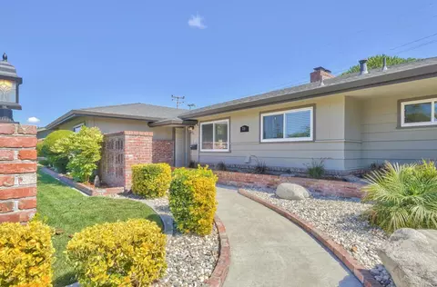 29 Alameda Pl, Salinas, CA 93901 photo 3