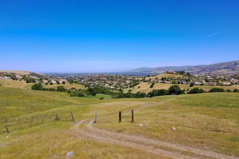 6821 Silver Creek Rd, San Jose, CA 95138