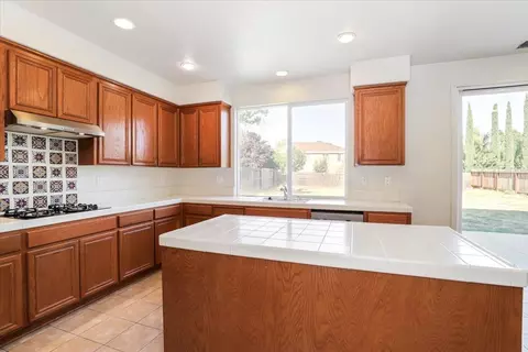 4467 Glenbrook, Tracy, CA 95377 photo 8