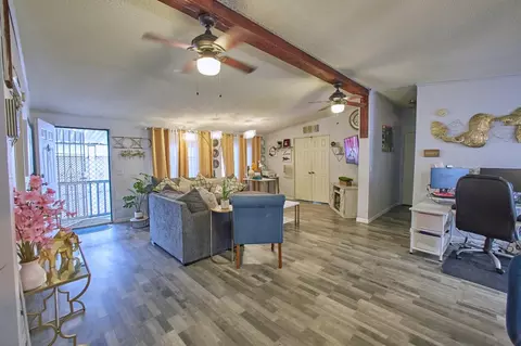 20 Russell Rd 9, Salinas, CA 93906 photo 2