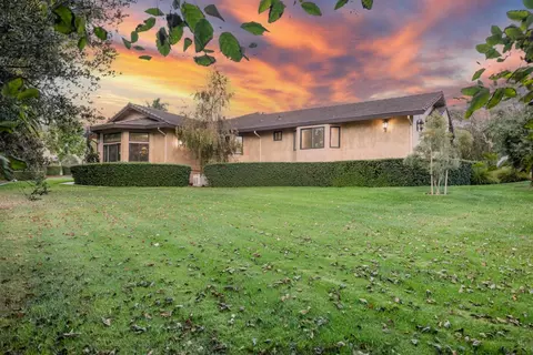 Exterior - 17520 Foothill Cir, Salinas, CA 93908 photo 4 of 9