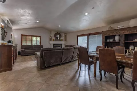 Dining - 17520 Foothill Cir, Salinas, CA 93908 photo 1 of 3