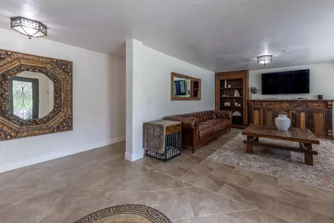 Living - 17520 Foothill Cir, Salinas, CA 93908 photo 1 of 8