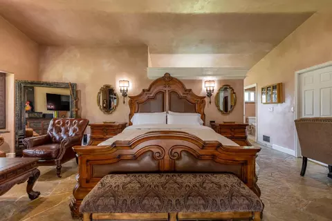 Bedroom - 17520 Foothill Cir, Salinas, CA 93908 photo 6 of 8