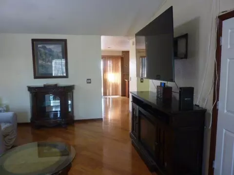 864 Las Flores St, Soledad, CA 93960 photo 4