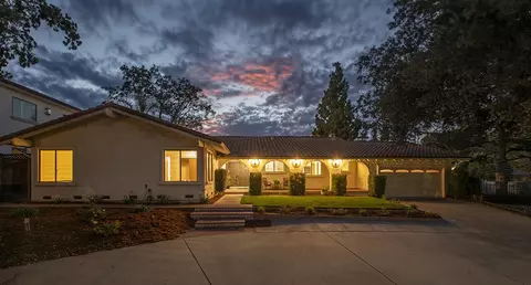 1911 Dry Creek Rd, Campbell, CA 95008
