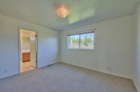 215 Encinada Dr, Salinas, CA 93901 photo 14