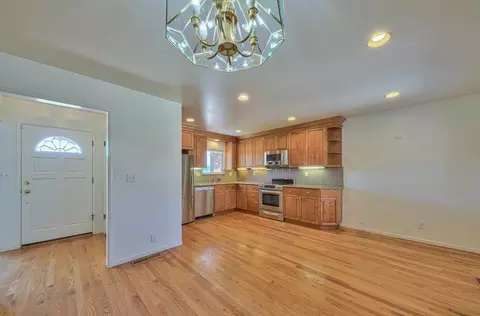 215 Encinada Dr, Salinas, CA 93901 photo 9