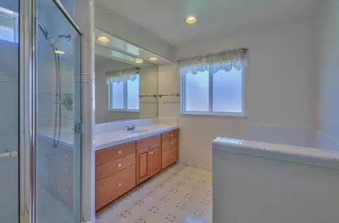 215 Encinada Dr, Salinas, CA 93901 photo 17