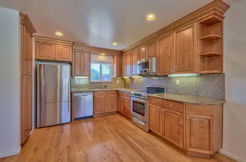 215 Encinada Dr, Salinas, CA 93901 photo 10