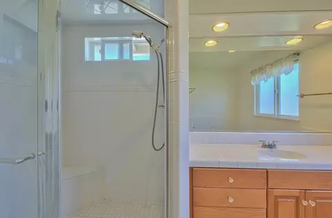 215 Encinada Dr, Salinas, CA 93901 photo 18