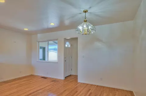 215 Encinada Dr, Salinas, CA 93901 photo 8
