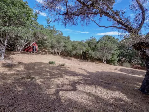 8730 Eagles Roost Rd, Salinas, CA 93907 photo 4