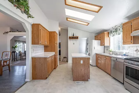 9505 Pollock Ln, Salinas, CA 93907 photo 11