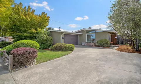 712 Lakebird Dr, Sunnyvale, CA 94089