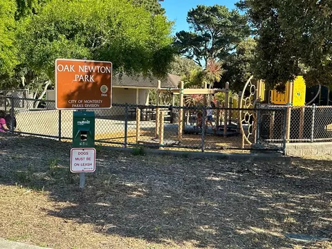 1103 Mcclellan Ave, Monterey, CA 93940 photo 3
