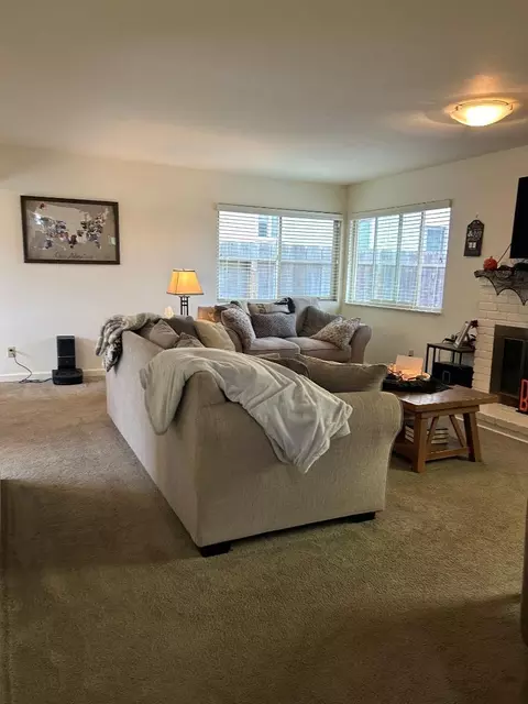 1103 Mcclellan Ave, Monterey, CA 93940 photo 9