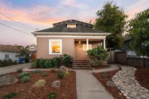 1230 Broadway, Santa Cruz, CA 95062