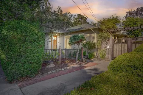 512 Caledonia St, Santa Cruz, CA 95062