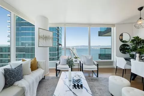 425 1st St 4307, San Francisco, CA 94105