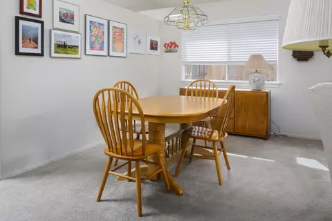 1137 N Carey Ave, Clovis, CA 93611 photo 6