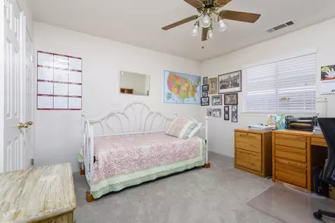 1137 N Carey Ave, Clovis, CA 93611 photo 18