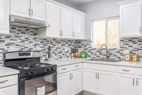 54 W 22nd St, Merced, CA 95340 photo 9