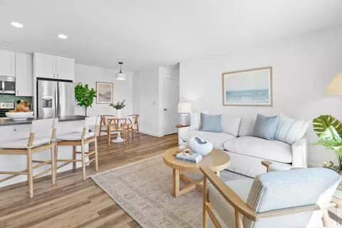 755 14th Ave 504, Santa Cruz, CA 95062