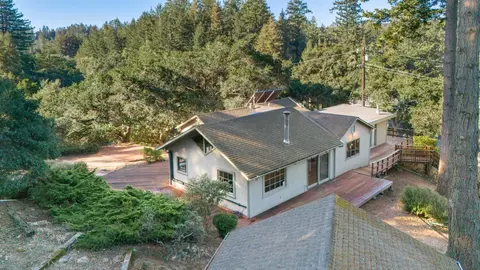 275 Rabbits Run Rd, Santa Cruz, CA 95060