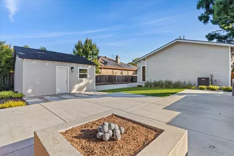 1089 Fewtrell Dr, Campbell, CA 95008 photo 40