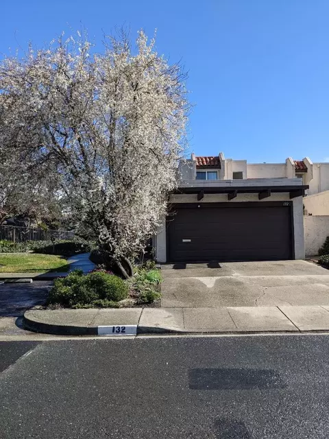 132 Villa Dr, San Pablo, CA 94806