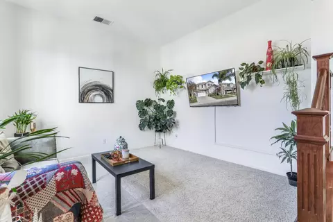 Living - 2885 Funston Ct, Tracy, CA 95377 photo 1 of 4
