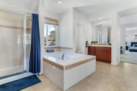 Bath - 2885 Funston Ct, Tracy, CA 95377 photo 4 of 7
