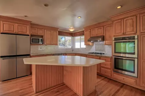 22305 Montera Dr, Salinas, CA 93908 photo 4