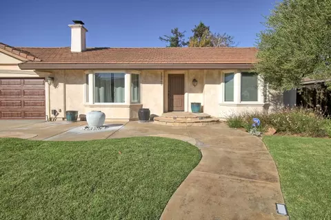 22305 Montera Dr, Salinas, CA 93908 photo 2