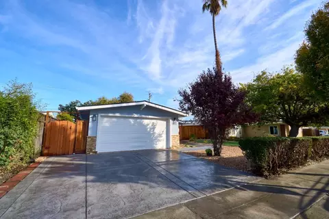 713 Lakebird Dr, Sunnyvale, CA 94089